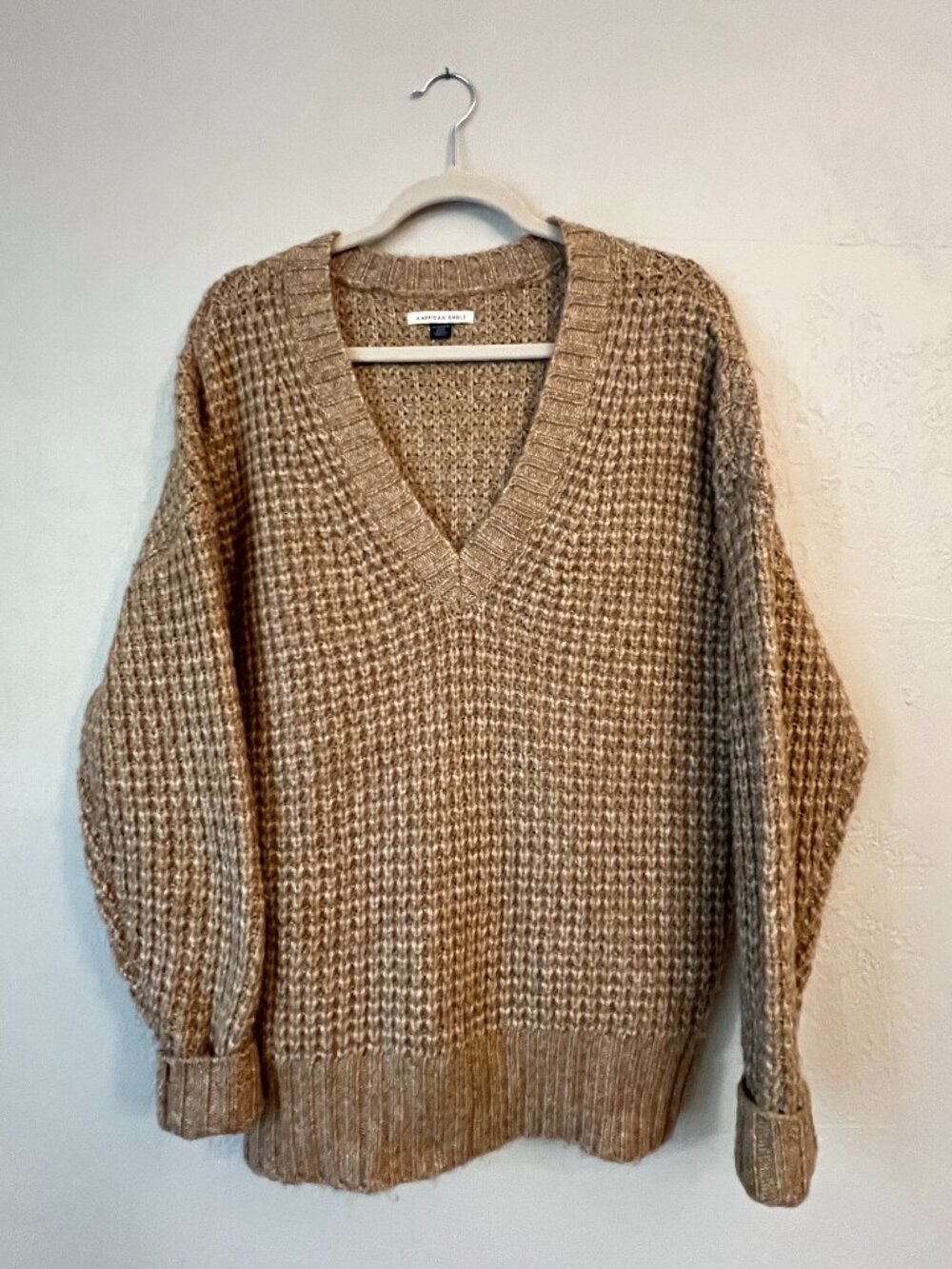 American Eagle Womens XS Brown Chunky Waffle Knit V Neck Oversized Sweater